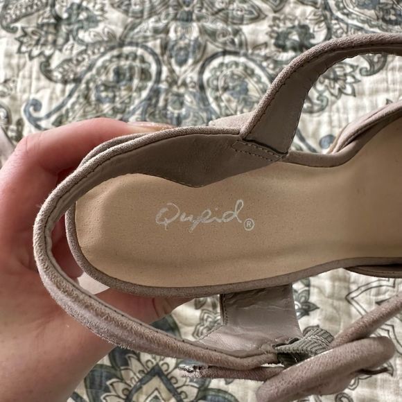 Qupid Women’s Chunky Platform Heels Light Gray Size 9 - Picture 5 of 5